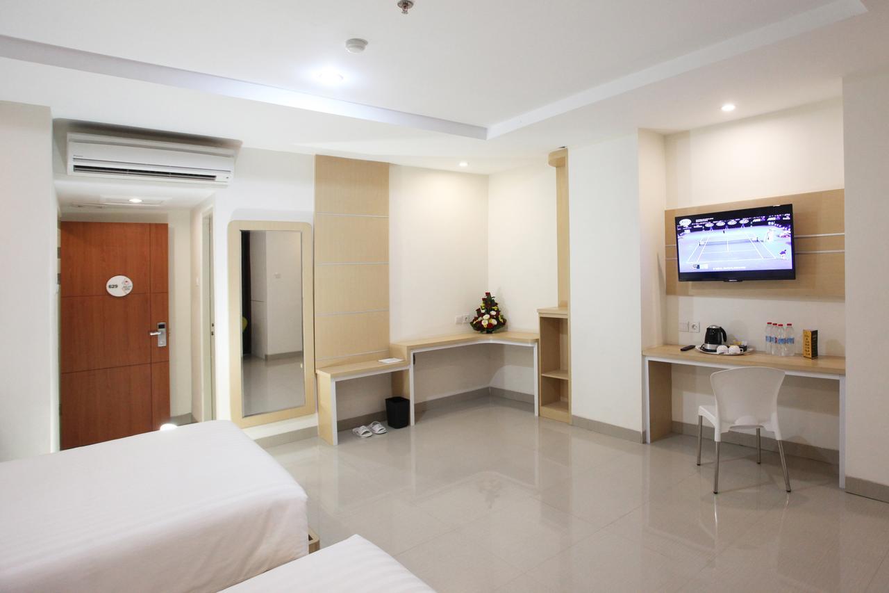 Nite & Day Surabaya - Gunungsari Hotell Eksteriør bilde